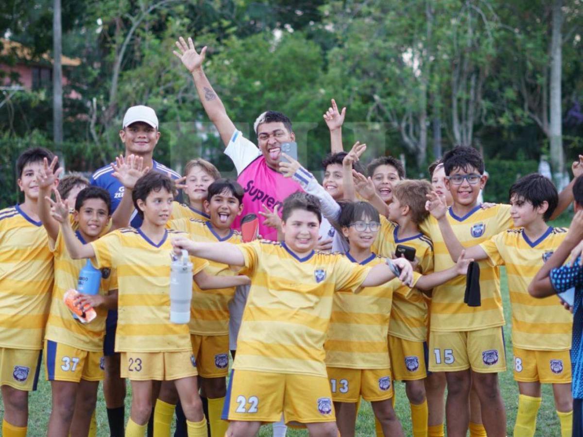 Entre risas y fanáticos, Selección de Tiktokers de Honduras se prepara para partido con Brasil