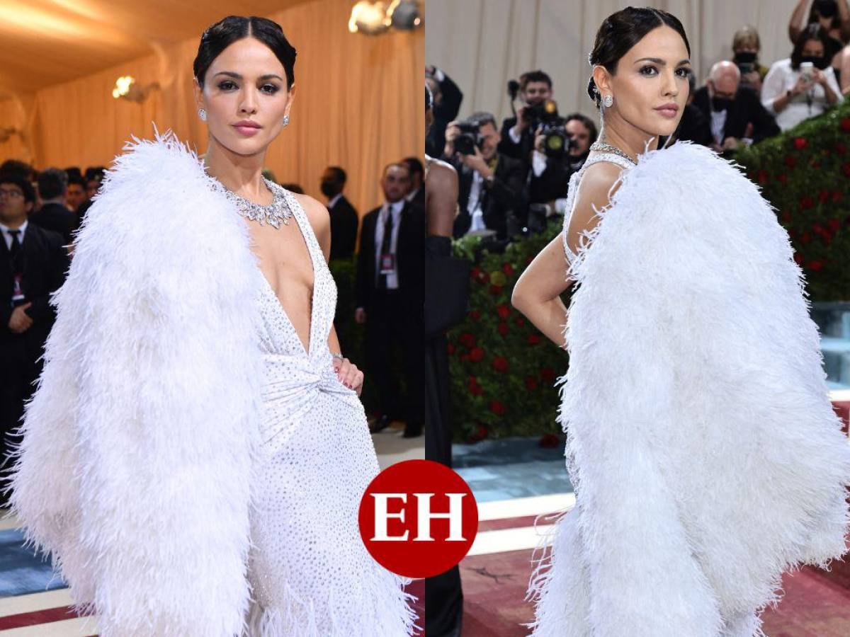 Eiza González se robó las miradas de la Met Gala 2022