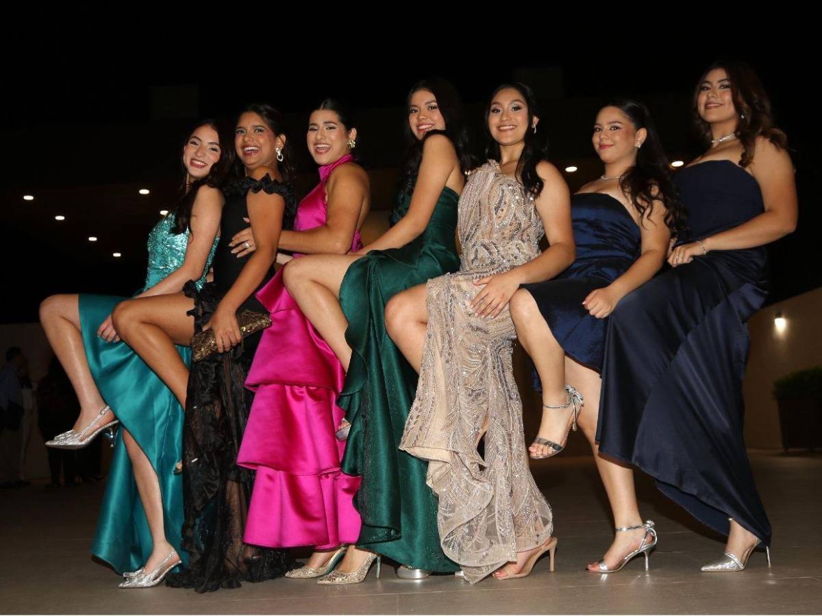 Velada de Acción de Gracias reúne a los Seniors 2026 de Elvel School