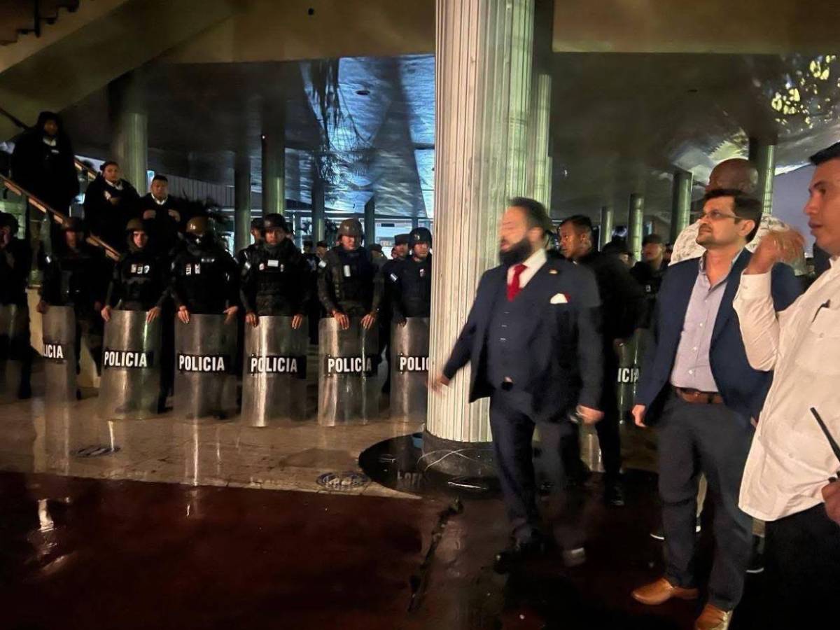 Lo que hizo Luis Redondo en sus últimas horas como presidente del Congreso Nacional