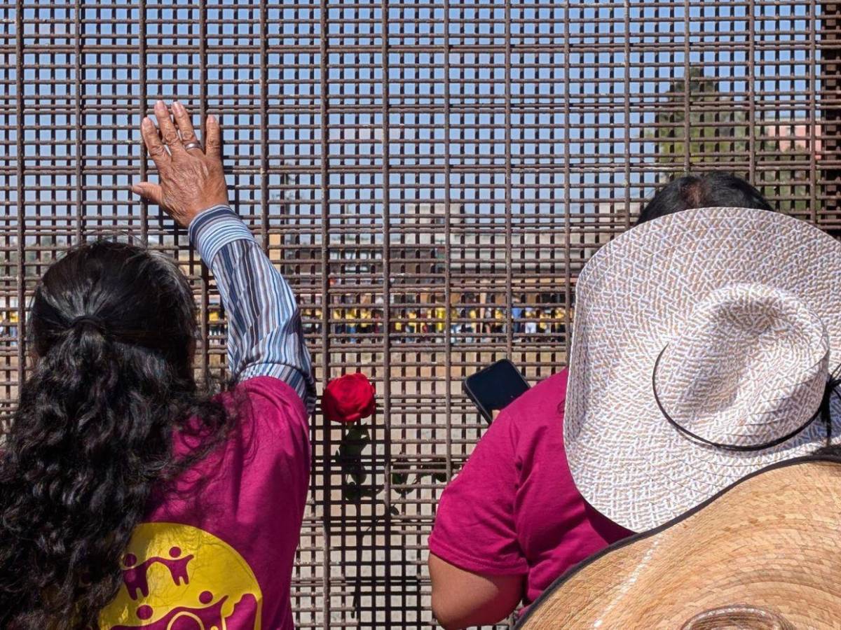 Día de la Madre en la frontera: sin abrazos pero con resistencia en Ciudad Juárez y El Paso