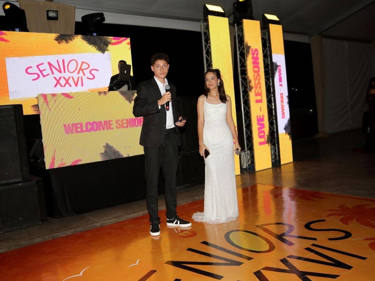 Velada de Acción de Gracias reúne a los Seniors 2026 de Elvel School