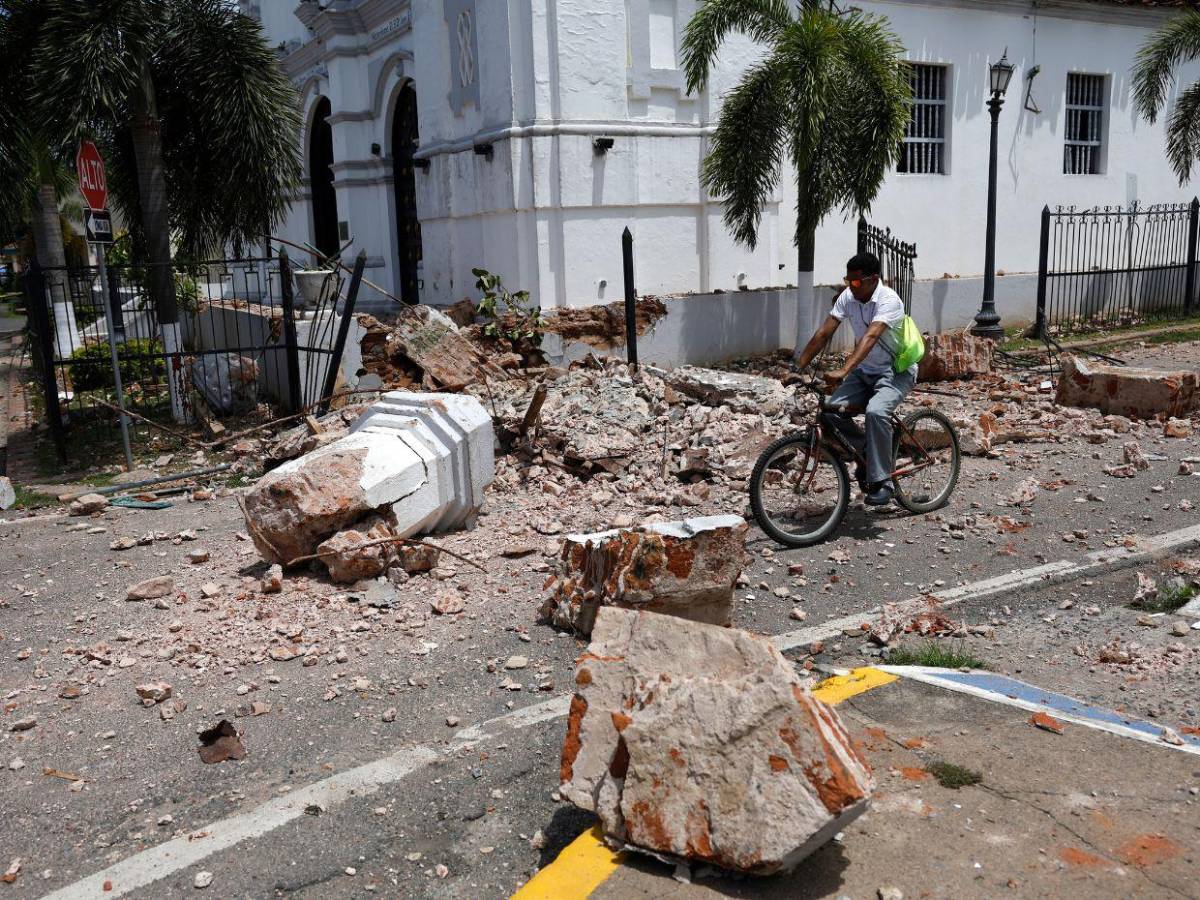 Un día después del terremoto en Panamá: emergencia nacional y $100 millones en daños