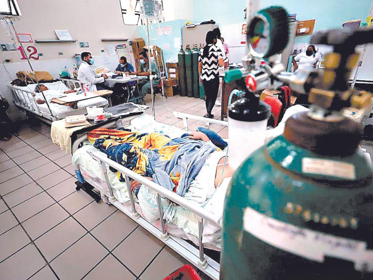 Hospitales públicos brindarán atención médica durante el feriado