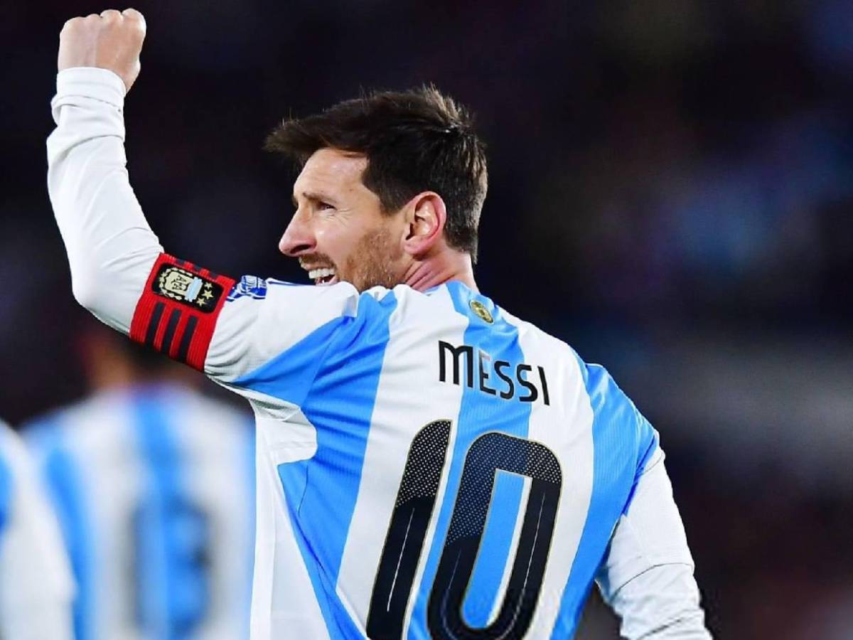 Llanto y linda despedida de su afición: Así fue el último partido eliminatorio de Messi en Argentina