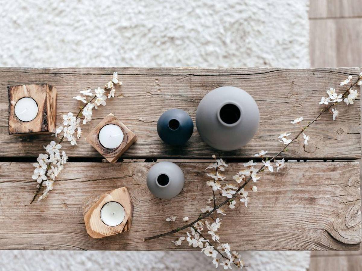 El aroma de la habitación es una forma simple y elegante de crear un estado de ánimo relajante, opte por notas botánicas para la frescura primaveral.