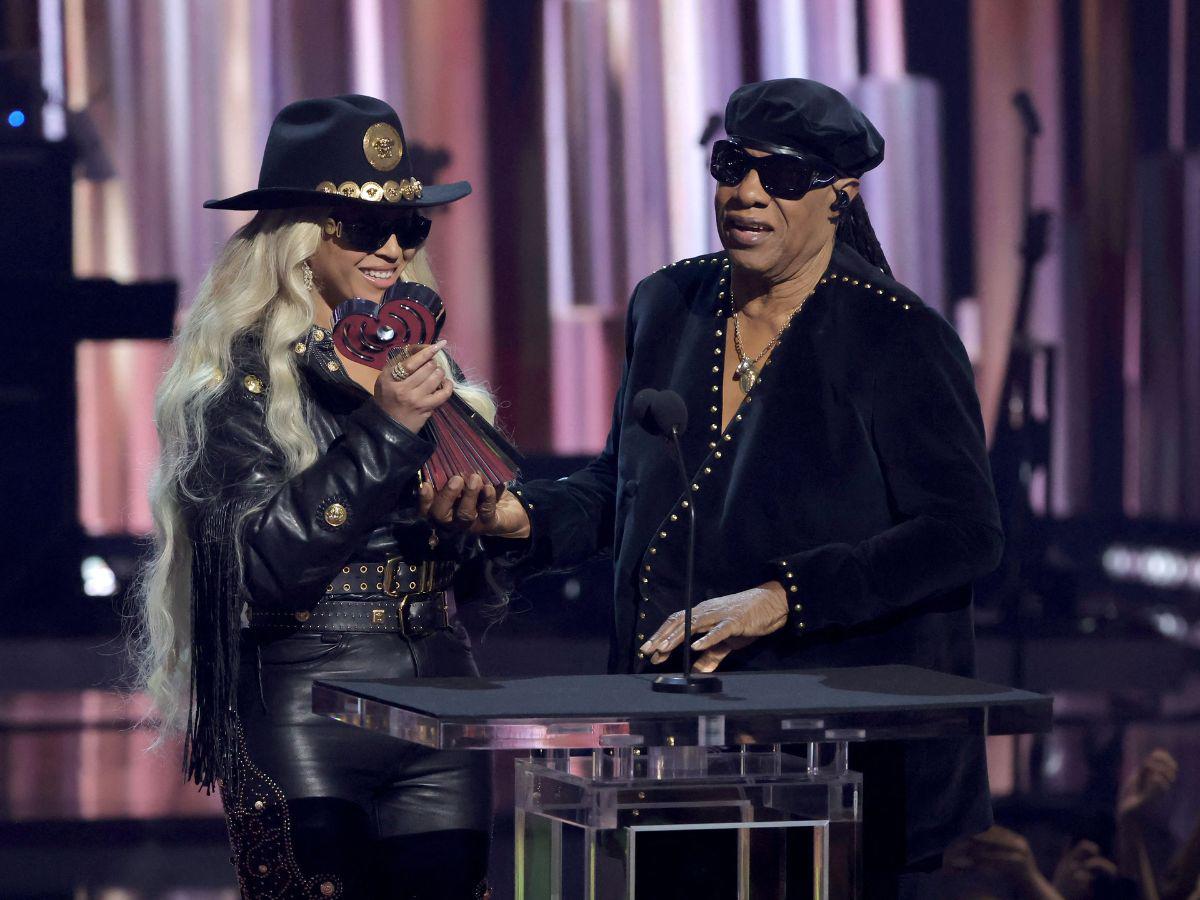 Beyoncé y Stevie Wonder: Esta es la canción en la que colaboraron