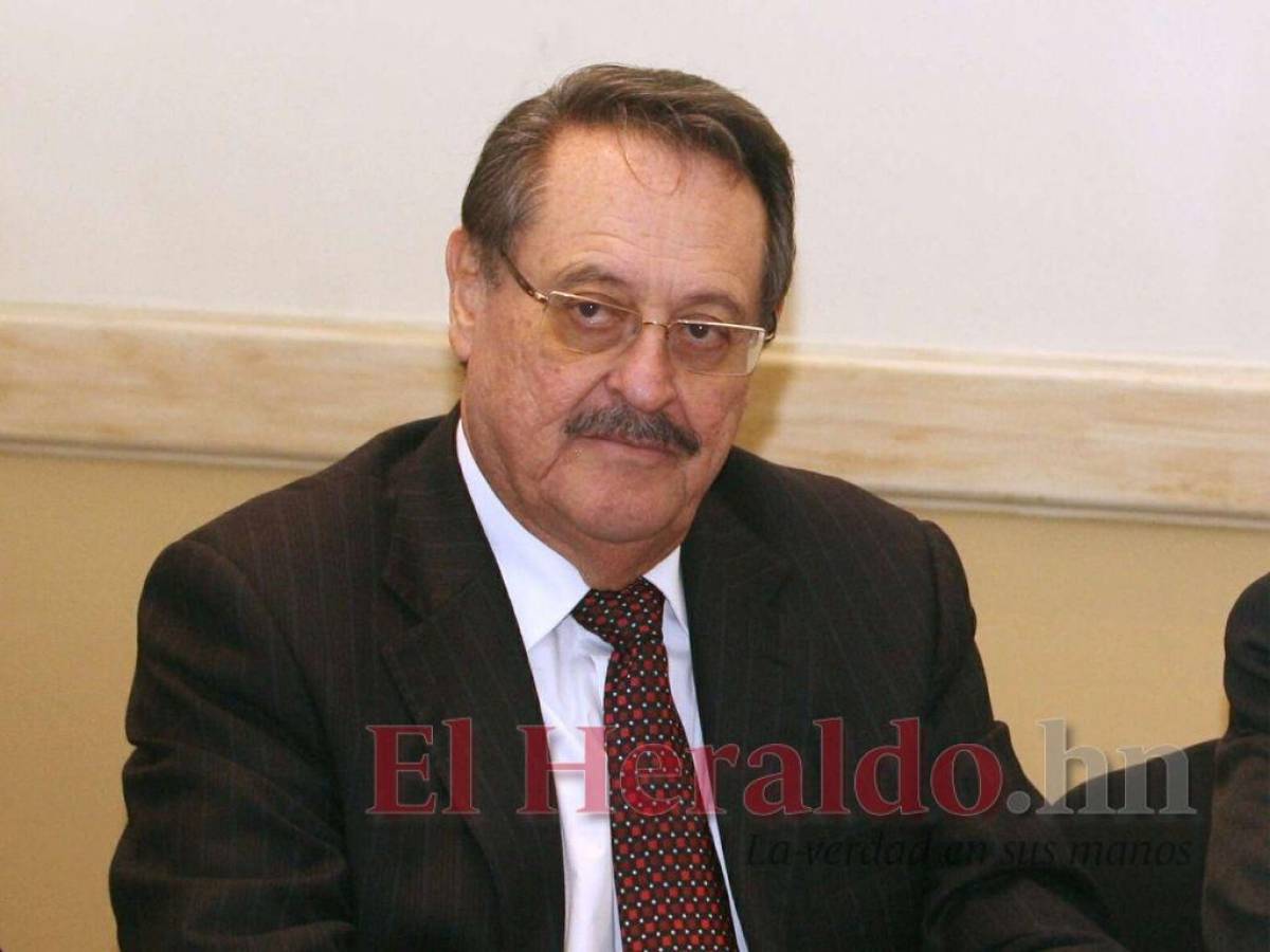 Edmundo Orellana dirigirá Secretaría de Transparencia