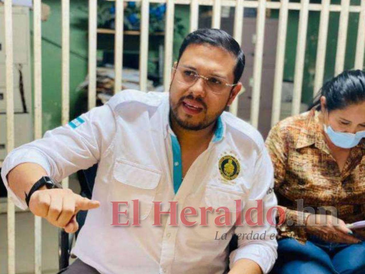 ¿Por qué aún no se define fecha de audiencia contra diputado Mauricio Rivera?