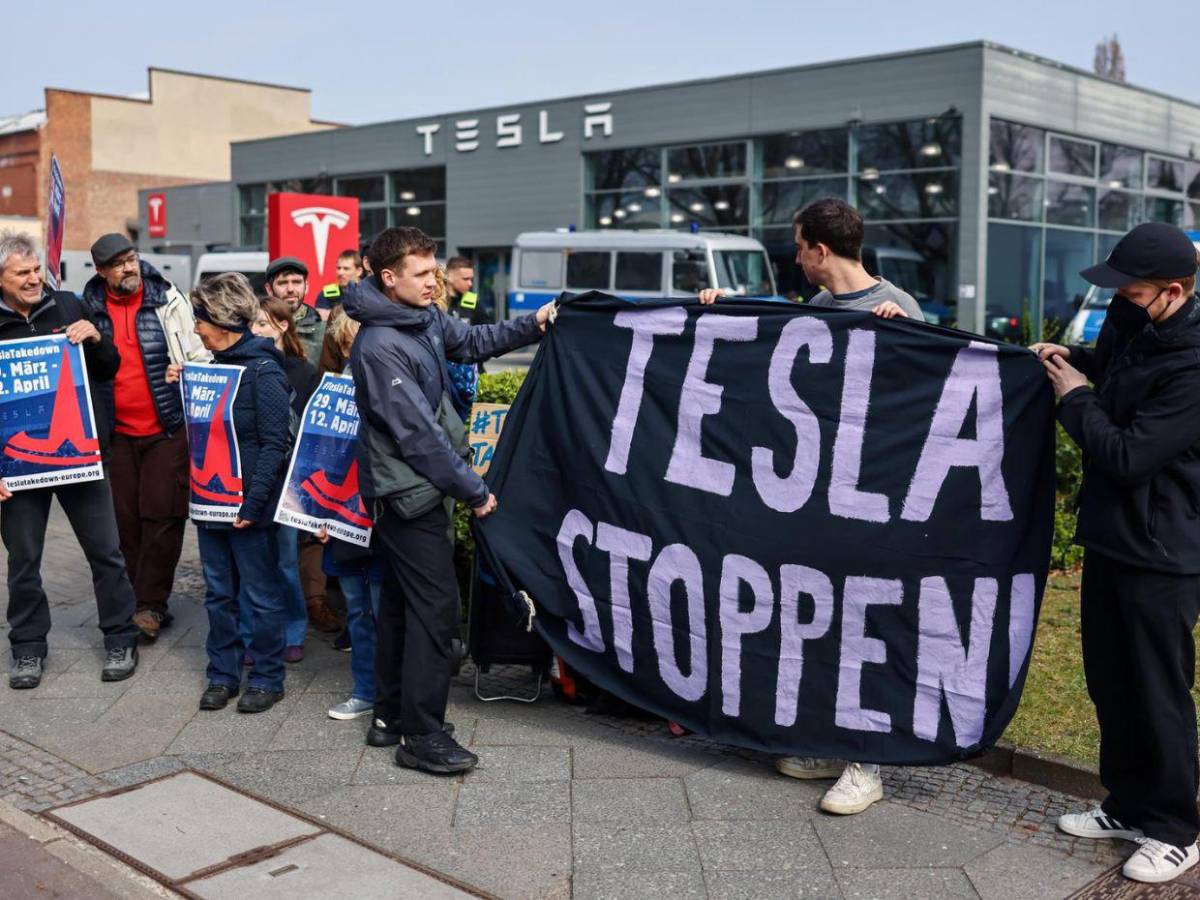 Día de protesta global contra Musk: Europa contra Tesla