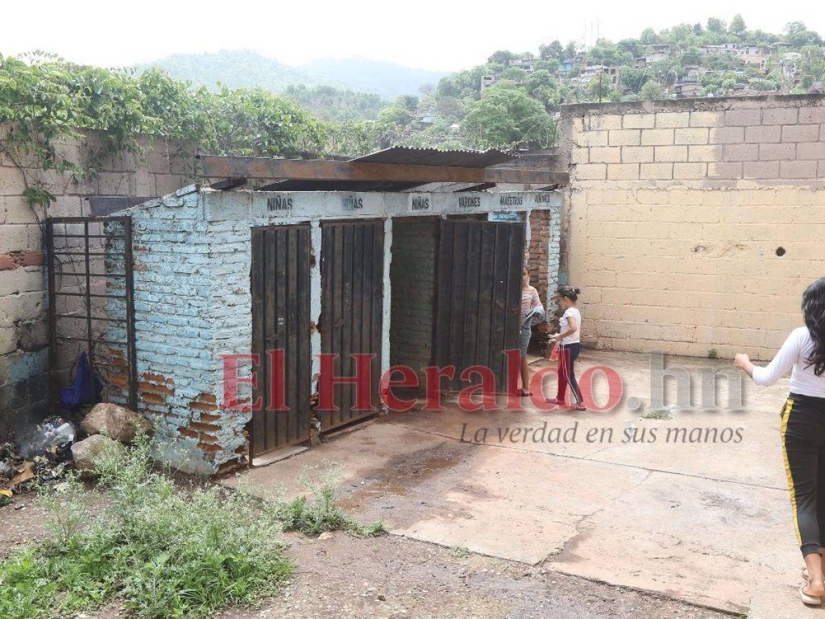 Infraestructura de escuelas sufre daños por las lluvias en la capital