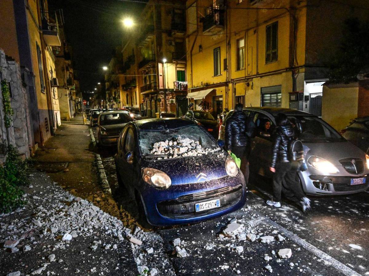 Terremoto de magnitud 4.4 causa pánico en la población de Nápoles, Italia