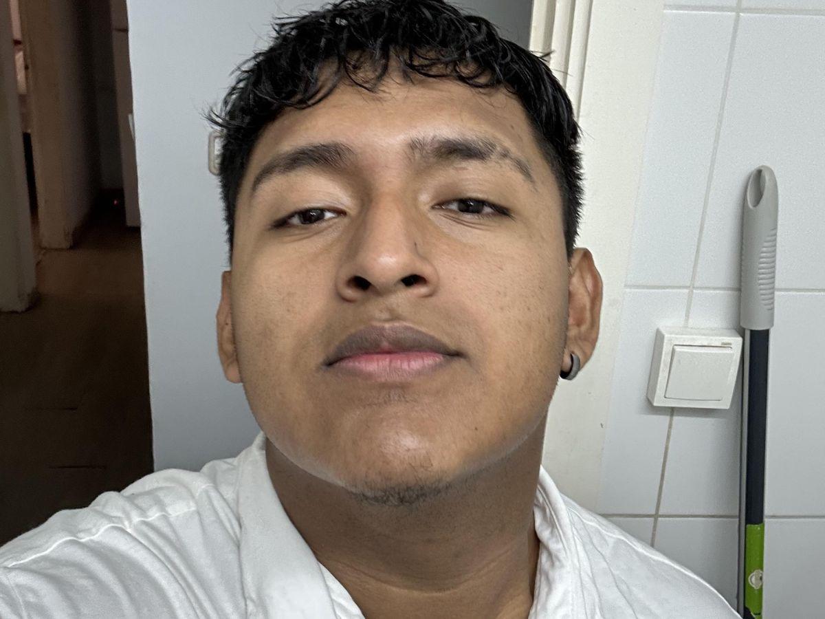 Murió días antes de su cumpleaños: Axel Calderón fue atropellado camino al trabajo en España