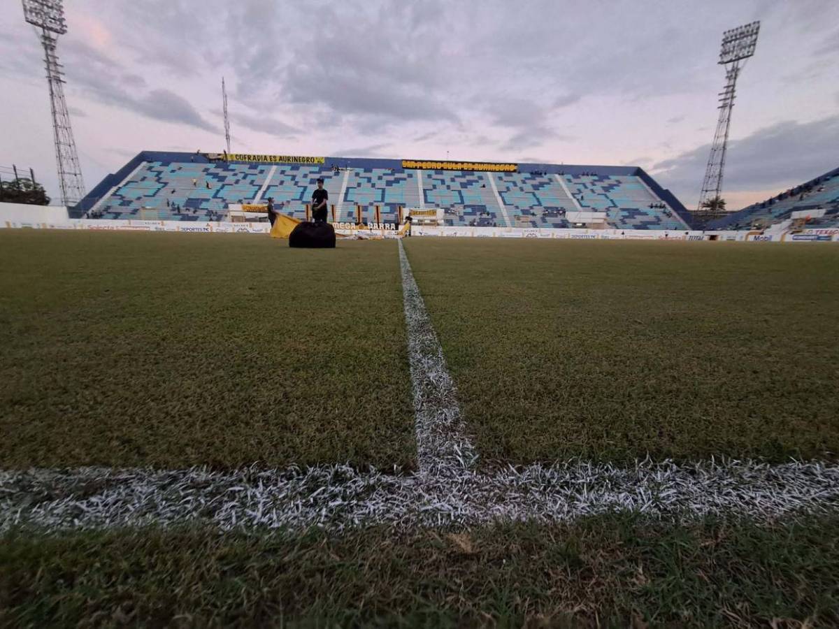 Clásico en el Morazán: Afición, jugadores, directivos y un invitado especial