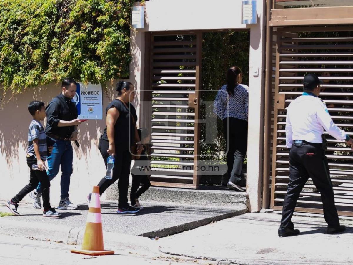 Así se vive el doloroso velorio de víctimas en Quimistán, Santa Barbará
