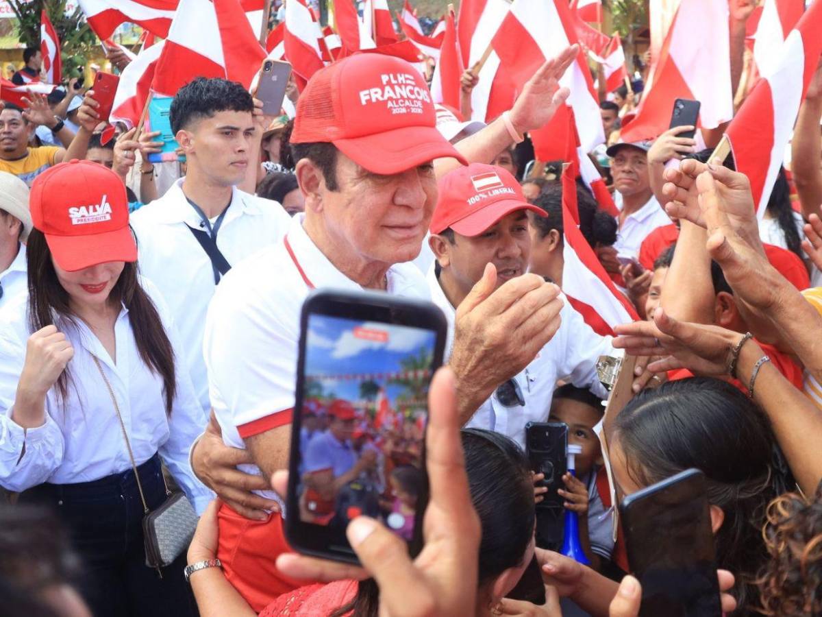Las 9 claves del post de Donald Trump en Truth Social sobre candidatos presidenciales en Honduras