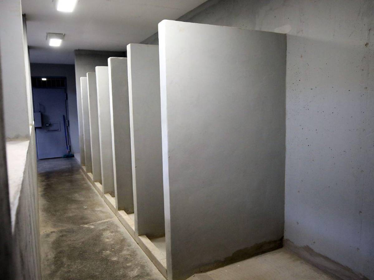 Celdas impenetrables y estricta vigilancia: así es la nueva cárcel para la Pandilla 18 en Ilama Celdas impenetrables y estricta vigilancia: así es la nueva cárcel para la Pandilla 18 en Ilama