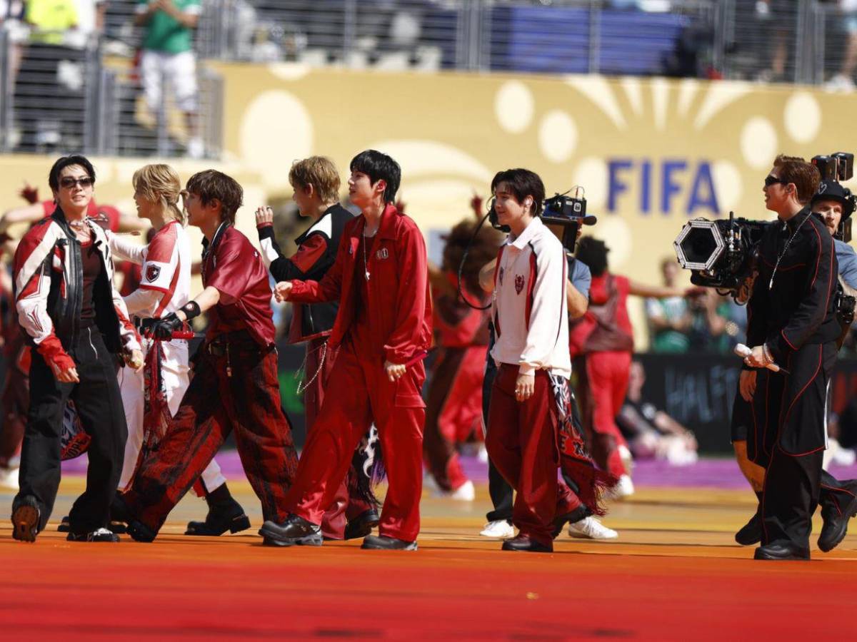 Once minutos de show y media hora de espera, así fue el entretiempo del Mundial