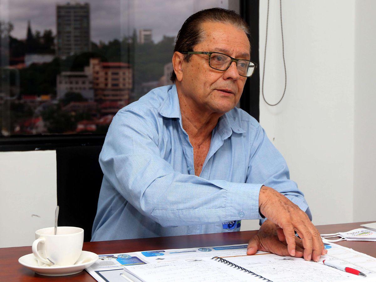 “No se resisten más cargas impositivas, hay que mejorar la informalidad”: Rolando Alvarenga