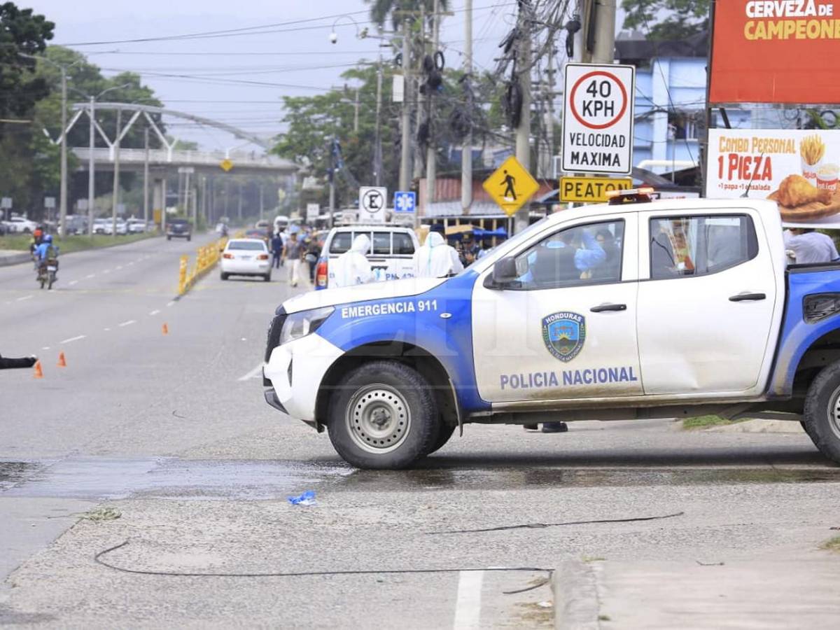 Dueño de moto robada alcanza a asaltantes y les dispara cuando cometían otro robo en SPS