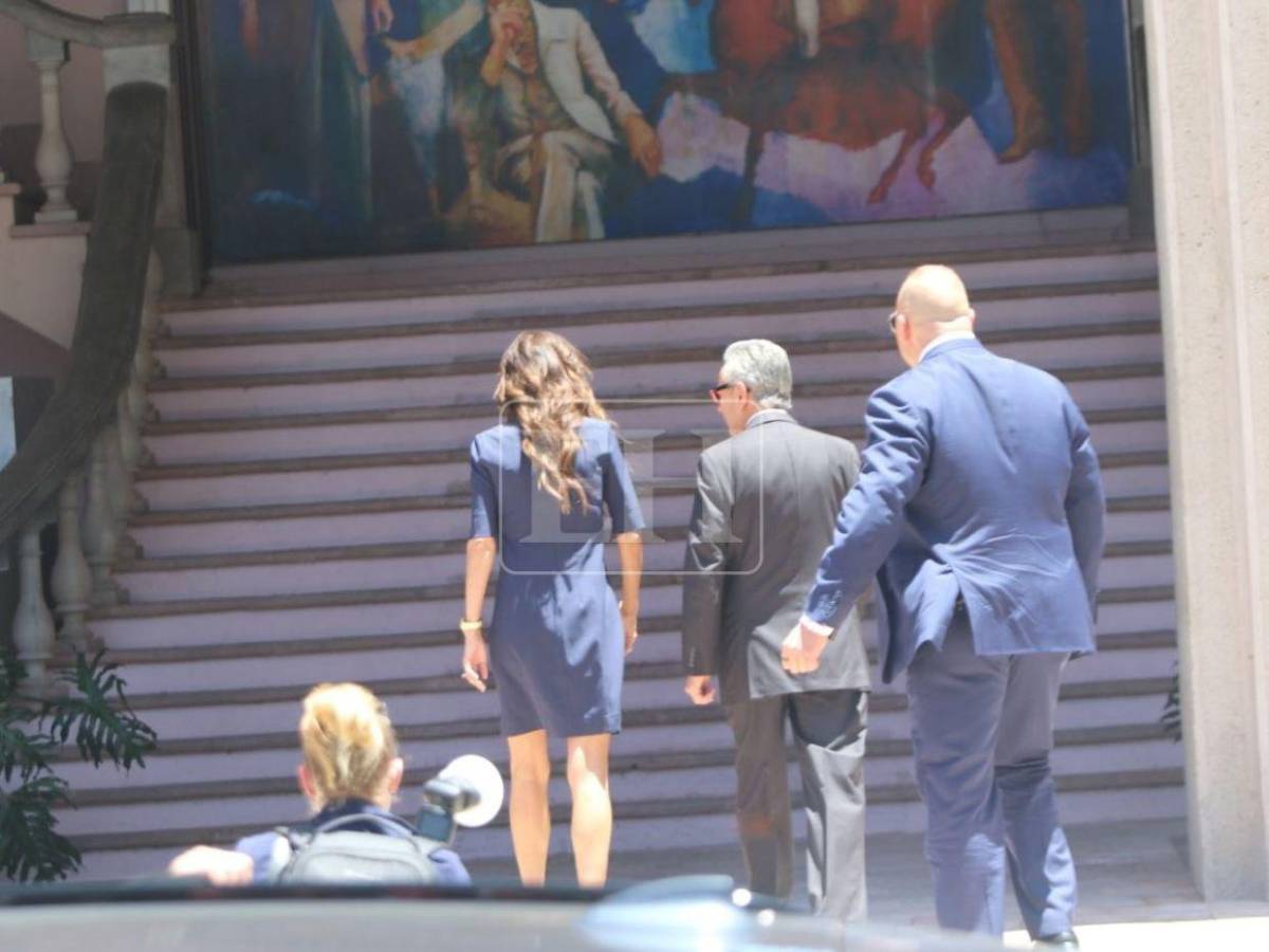 En fotos: así fue la llegada de Kristi Noem a Casa Presidencial