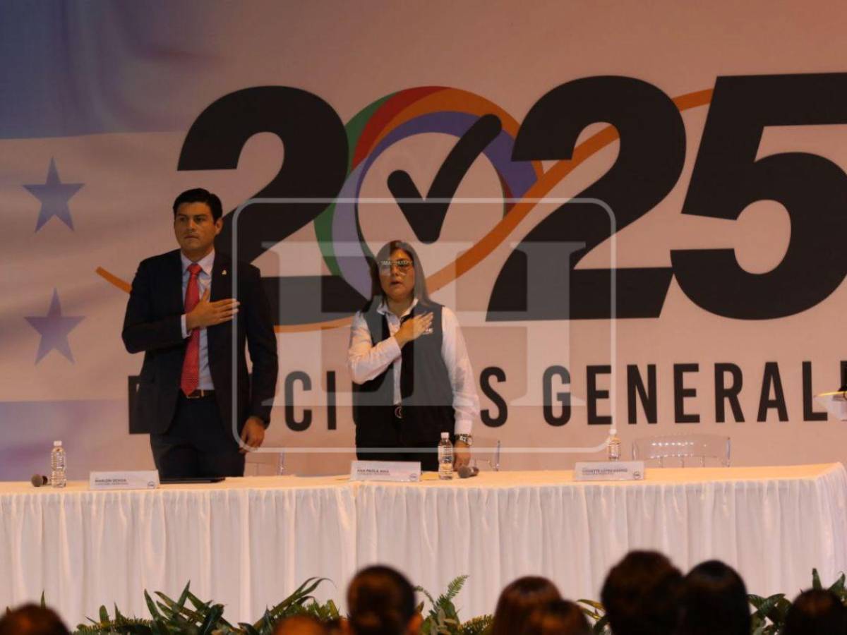 Con la ausencia de Cossette López y la presencia de la MOE-OEA, dan apertura a las elecciones generales