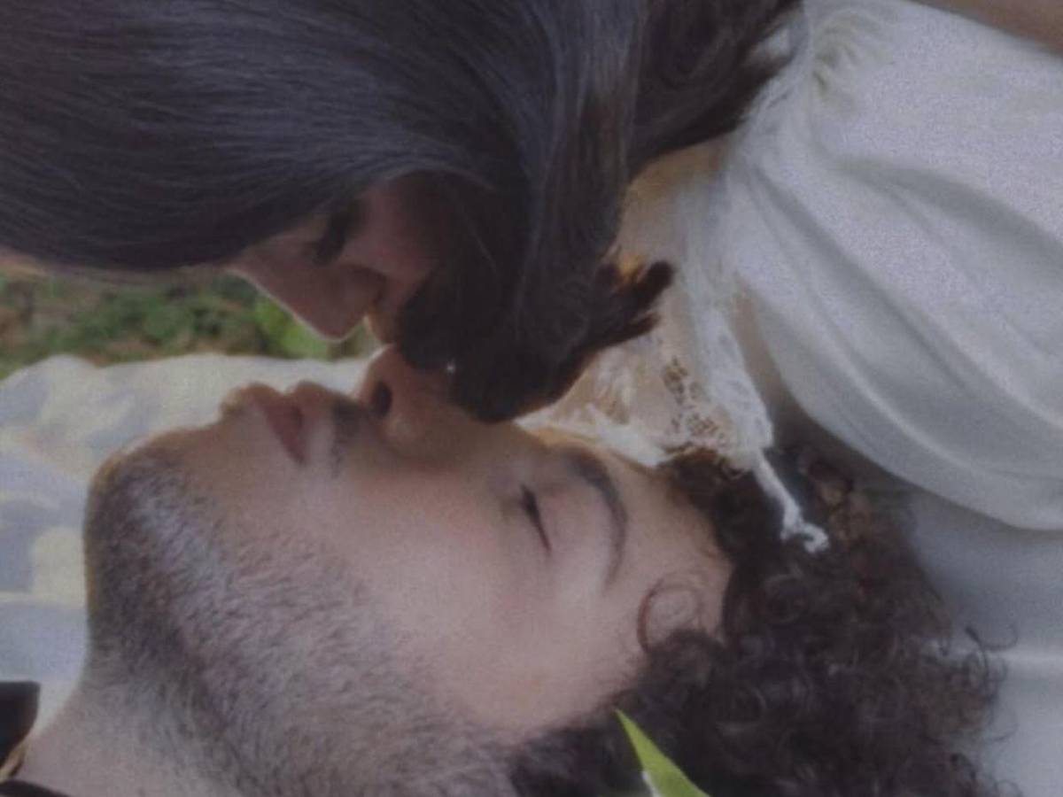 ¿Qué dice el supuesto acuerdo prenupcial de Selena Gómez y Benny Blanco?