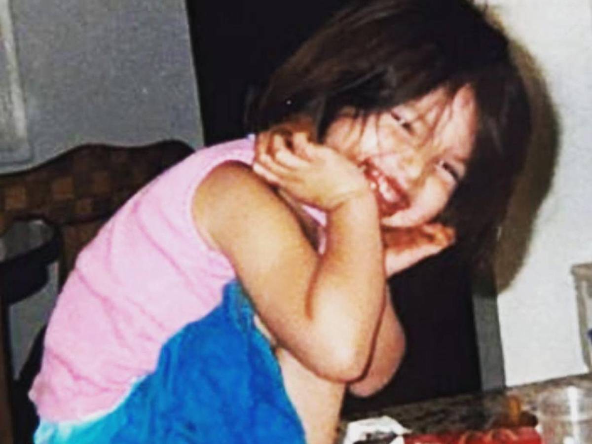 La madre de Ángela Aguilar explota contra los haters: acusa violencia digital hacia su hija