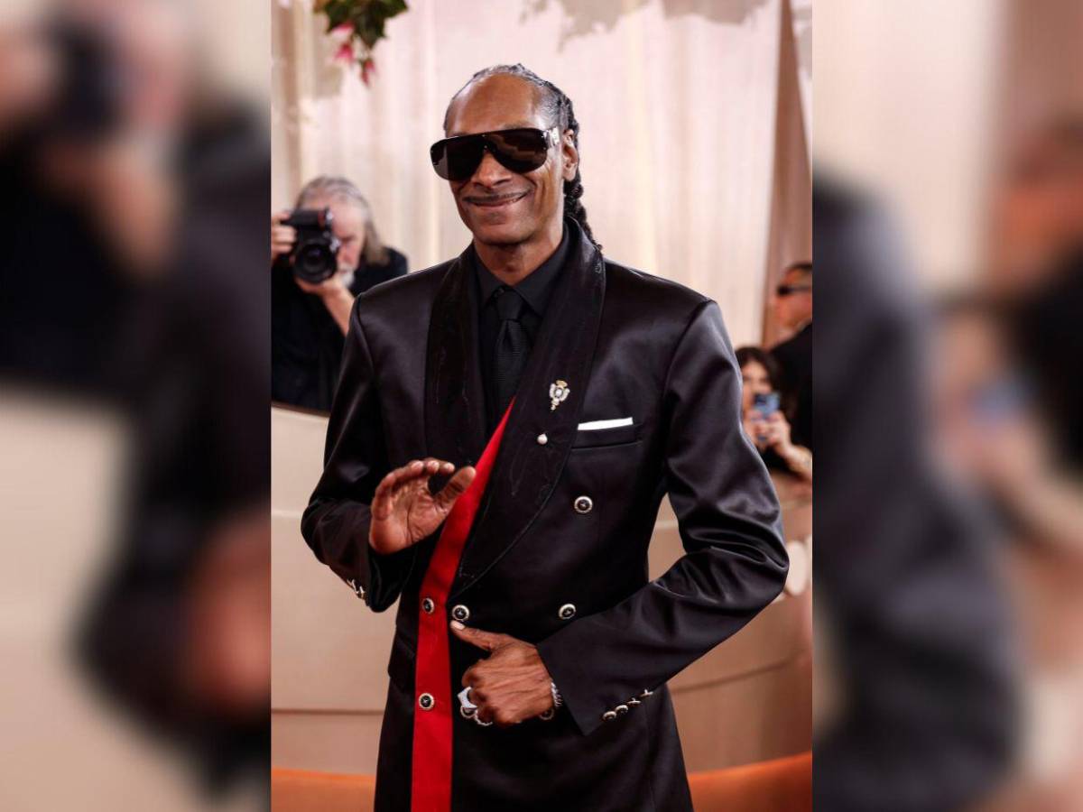 Elegancia con actitud: Snoop Dogg roba miradas en los Golden Globes 2026
