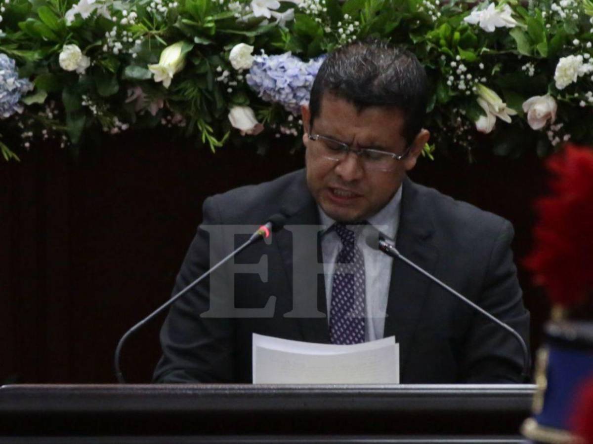 Las imágenes que dejó la instalación de la cuarta legislatura en el Congreso