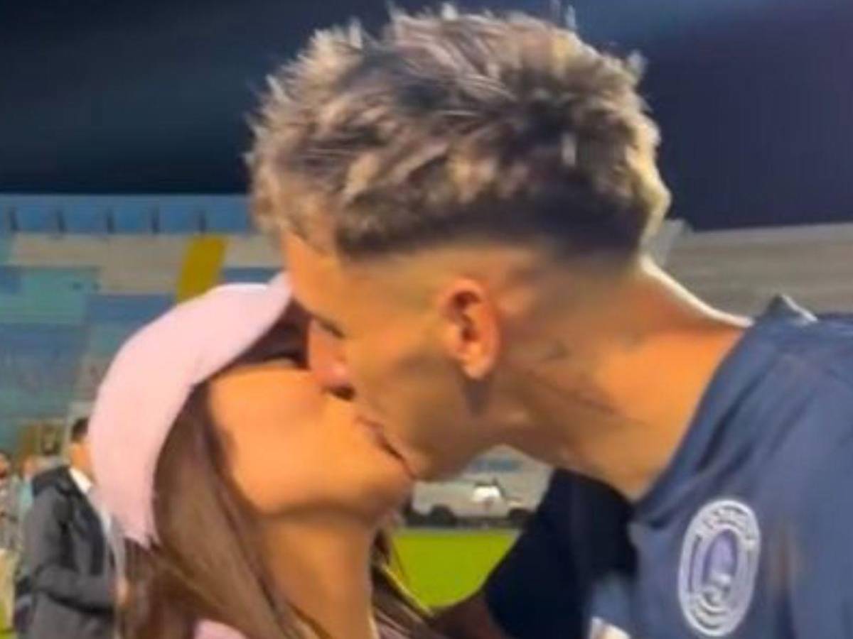 Laura Meza y Rodrigo Auzmendi refuerzan su amor con este detalle