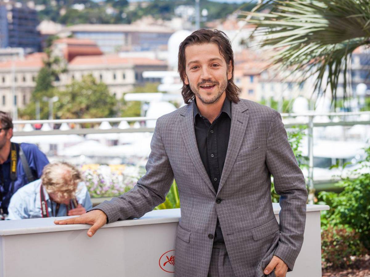 Diego Luna, el rostro latino de la resistencia en Star Wars Diego Luna, el rostro latino de la resistencia en Star Wars