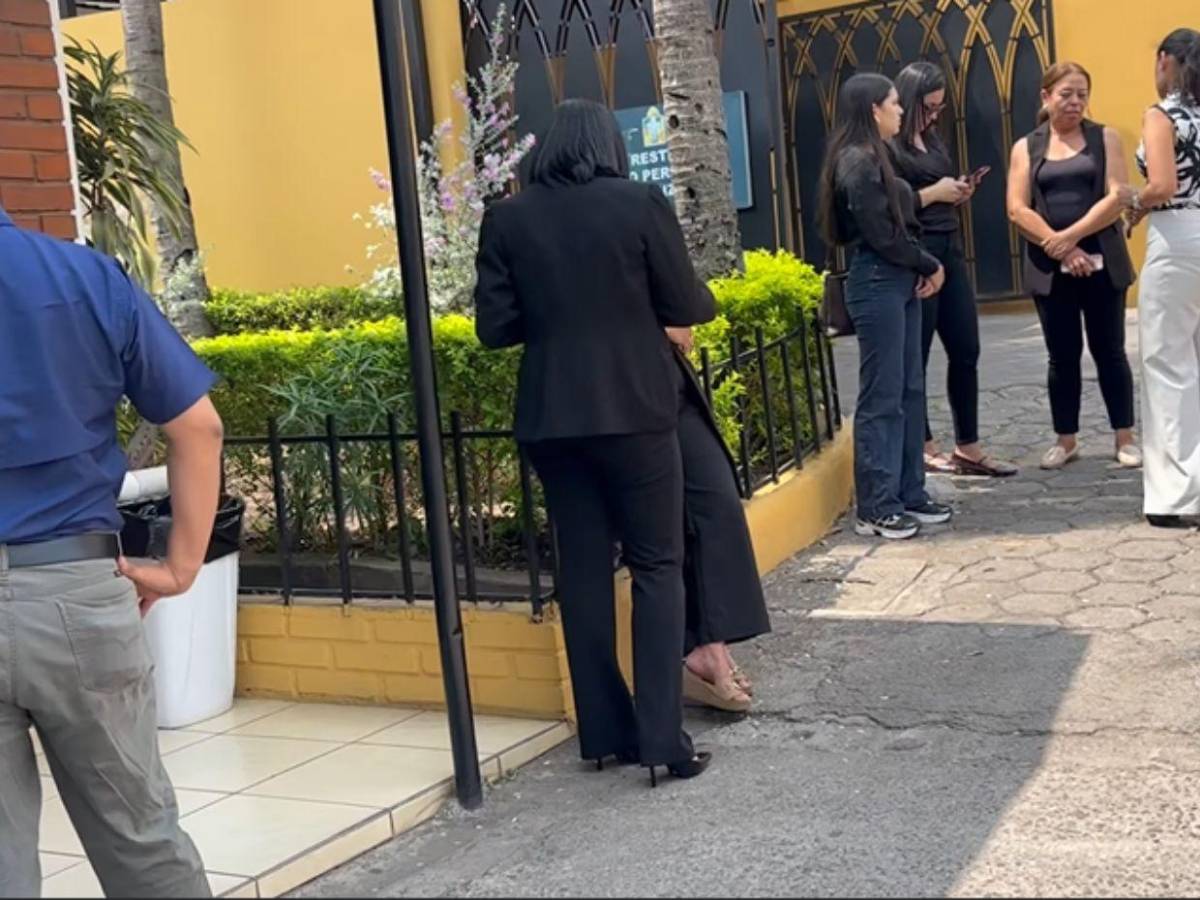 Queríamos que sobreviviera: El último adiós a la periodista Mariela Flores