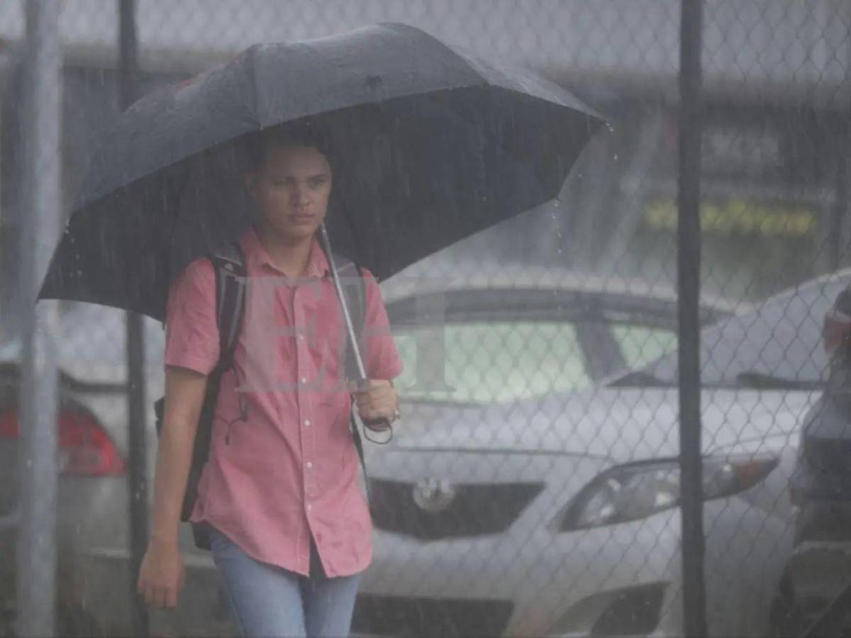 Onda tropical ingresa a Honduras y se suma una vaguada: acumulados de 60 milímetros este miércoles
