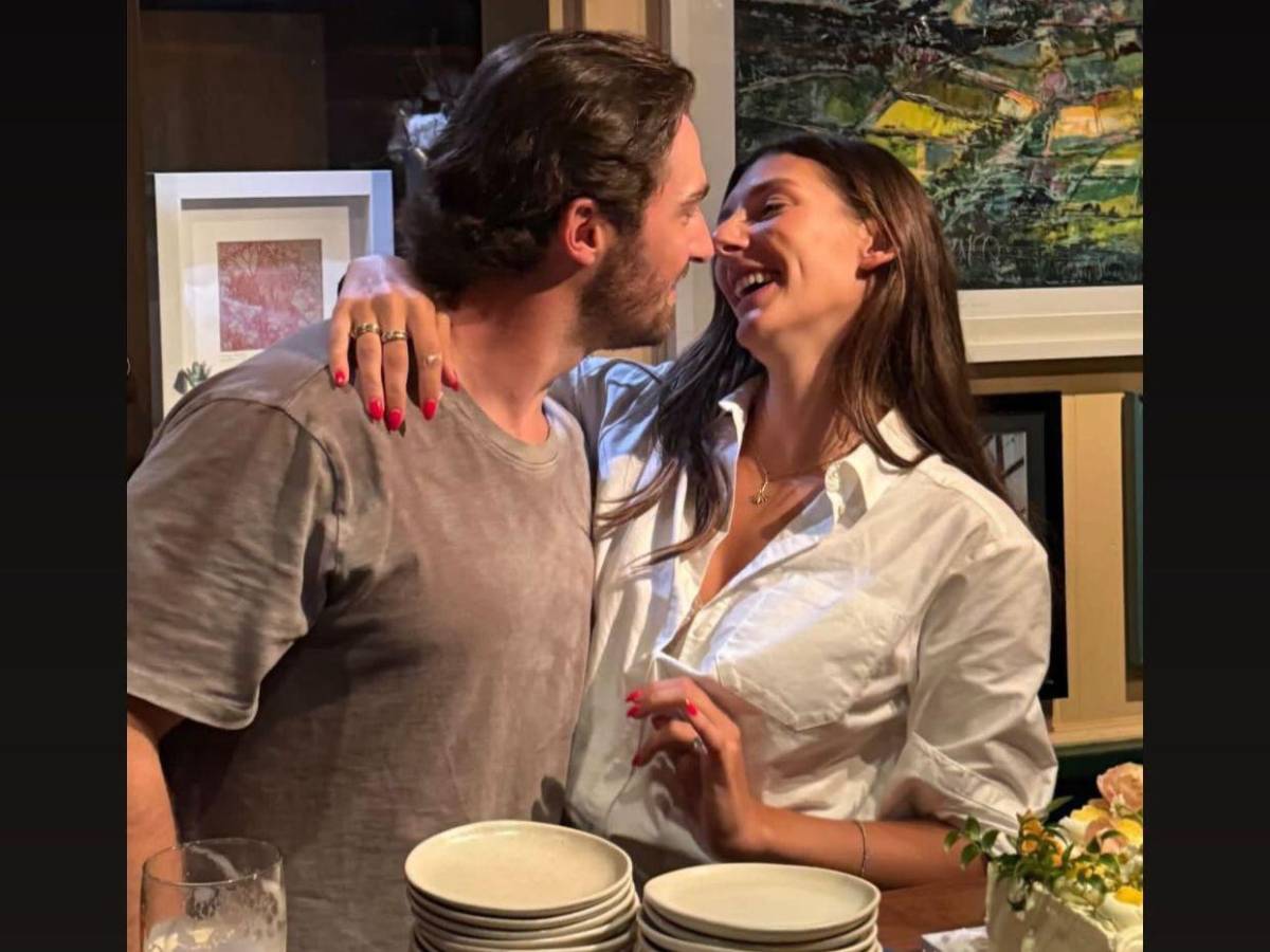 Daniel Neeson, hijo de Liam Neeson, anuncia su compromiso con Natalie Ackerman