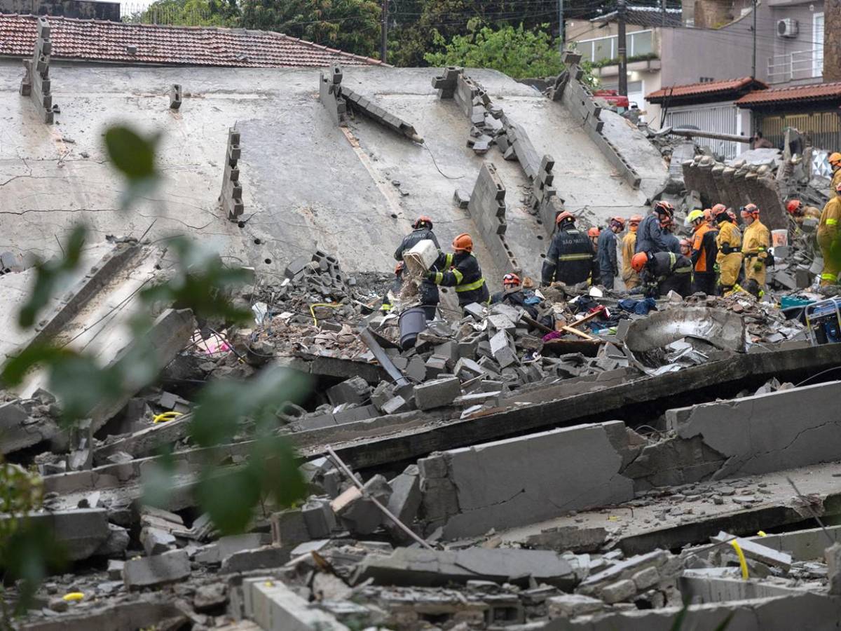 Colapso de edificio en Brasil aplasta vivienda y a sus ocupantes