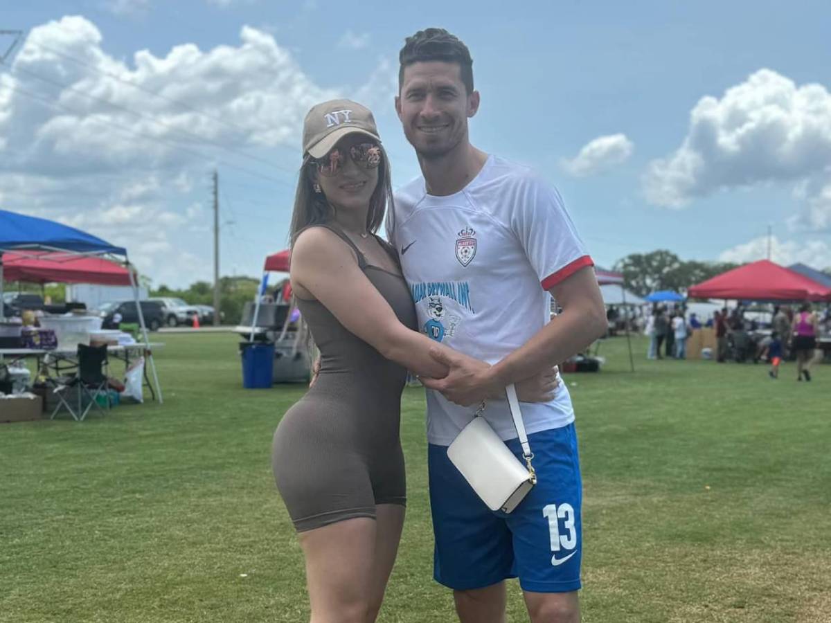 Bella joven israelí conquistó el corazón de futbolista hondureño y roba suspiros en redes sociales