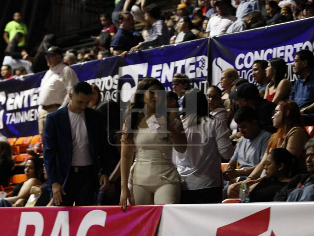 Air Supply hace cantar a Tegucigalpa con sus grandes clásicos en el Coliseo