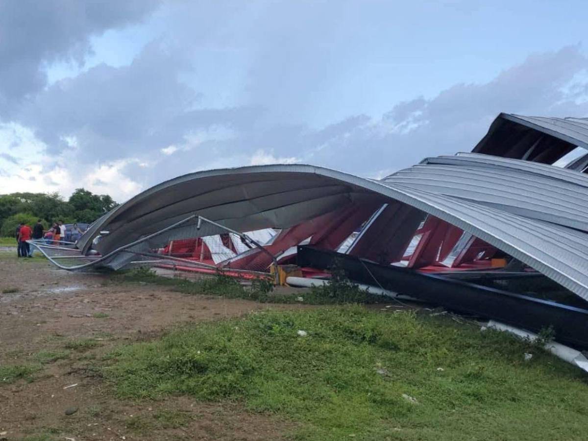 Exponen por qué se desplomó polideportivo que hizo Condepor: Total chabacanada lo que hicieron