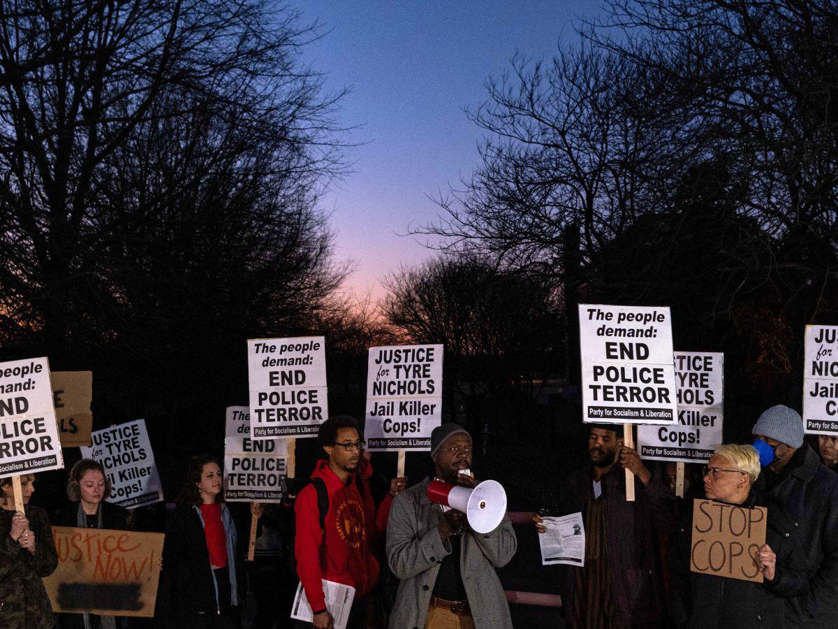 Familia de Tyre Nichols pide calma tras publicación del video de la agresión policial