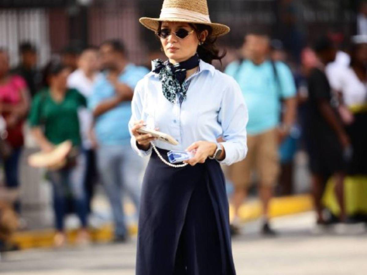 ¡También robaron suspiros! Las bellas maestras que engalanaron los desfiles en SPS