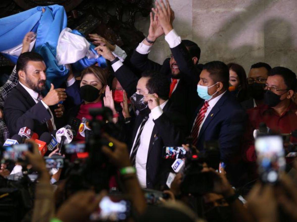 Redondo y su directiva hunden al Congreso en una histórica parálisis