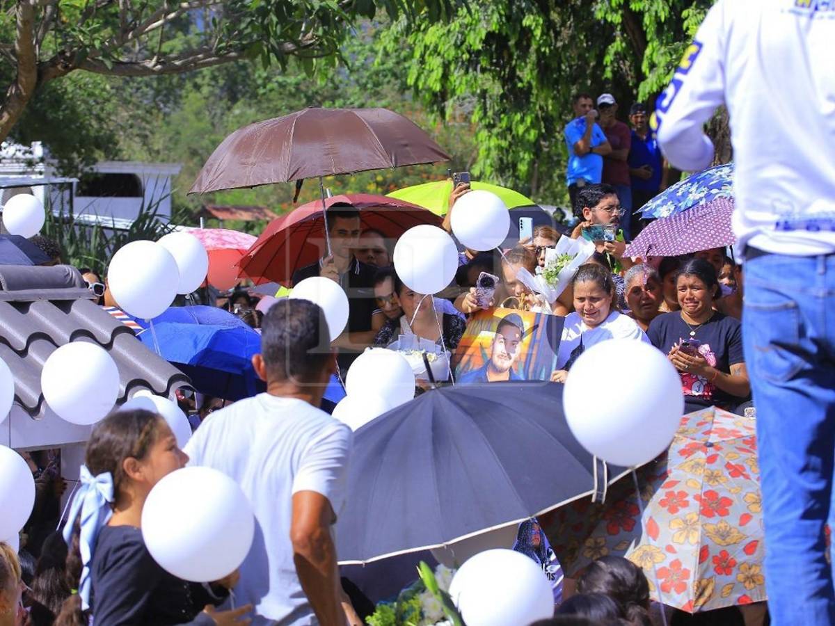 Doloroso último adiós al joven tiktoker Hernán Martínez en Cofradía