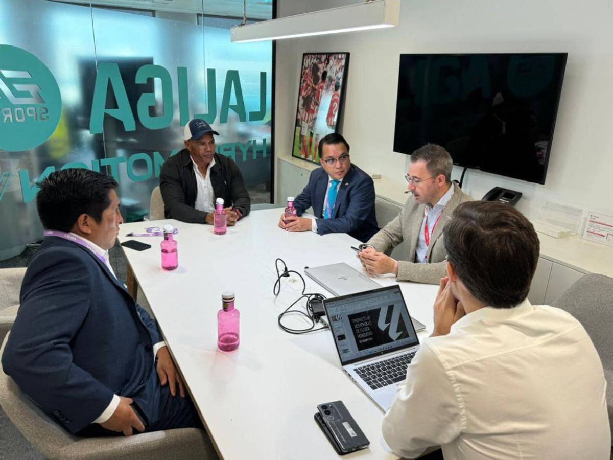 ¿Cuánto gastó Mario Moncada cuando fue a España y vio al Real Madrid?