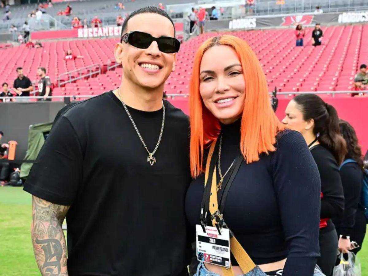 Esposa de Daddy Yankee pide sancionar al cantante por desacato judicial Esposa de Daddy Yankee pide sancionar al cantante por desacato judicial