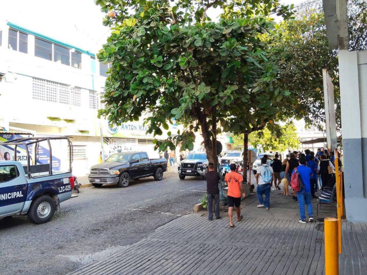 Osmer, estudiante de 15 años que mató a dos maestras con rifle de asalto en Michoacán