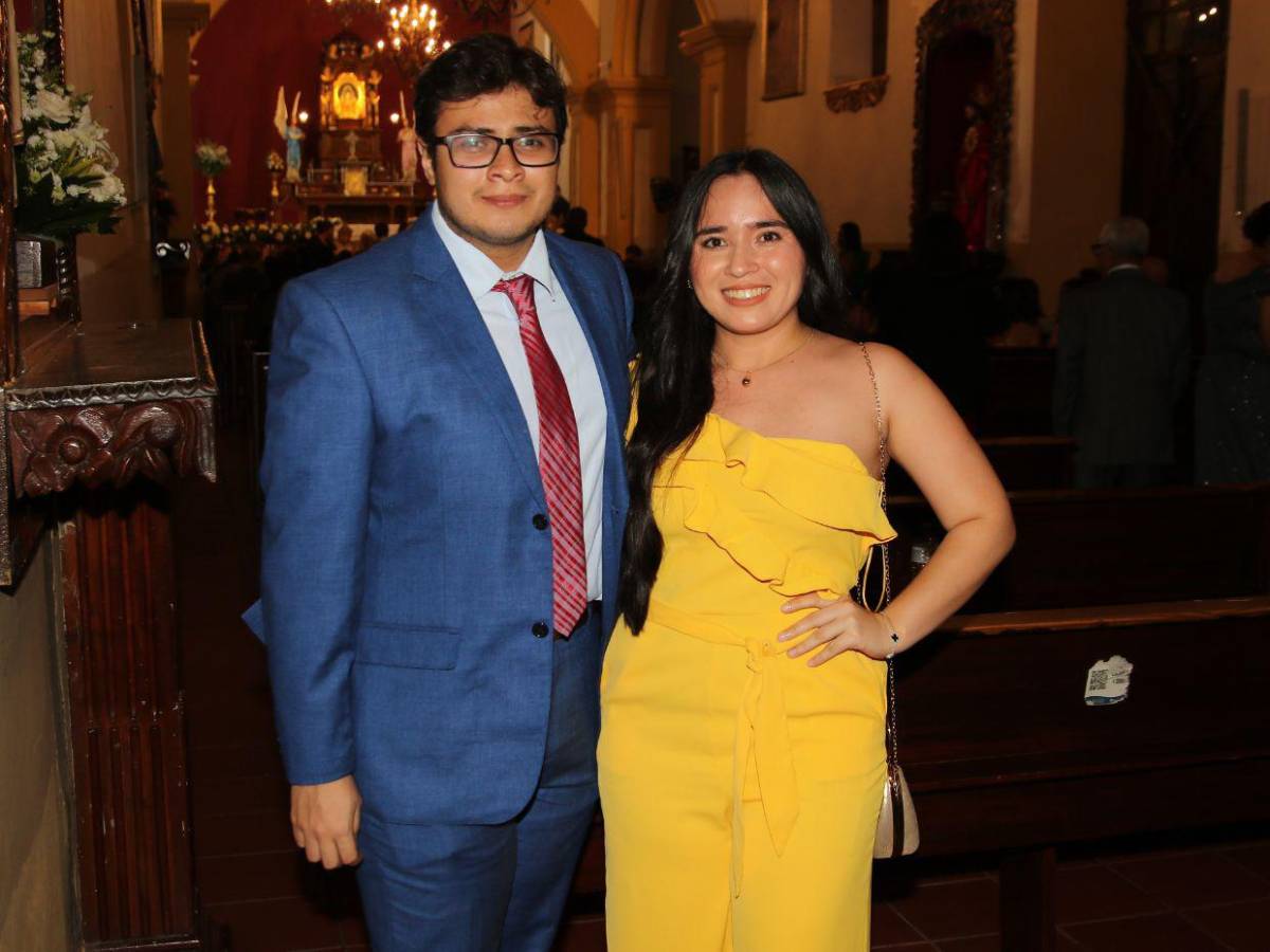 Natalie Acosta y Mario Cerna, una historia de amor para siempre