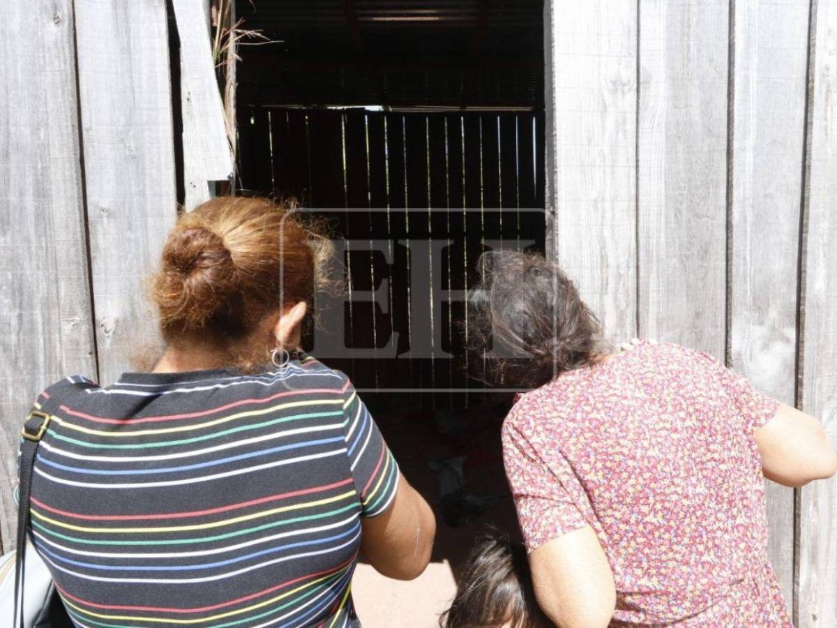 Palos, lazos y ropa: escena donde se encontró un cuerpo en descomposición en Nueva Suyapa