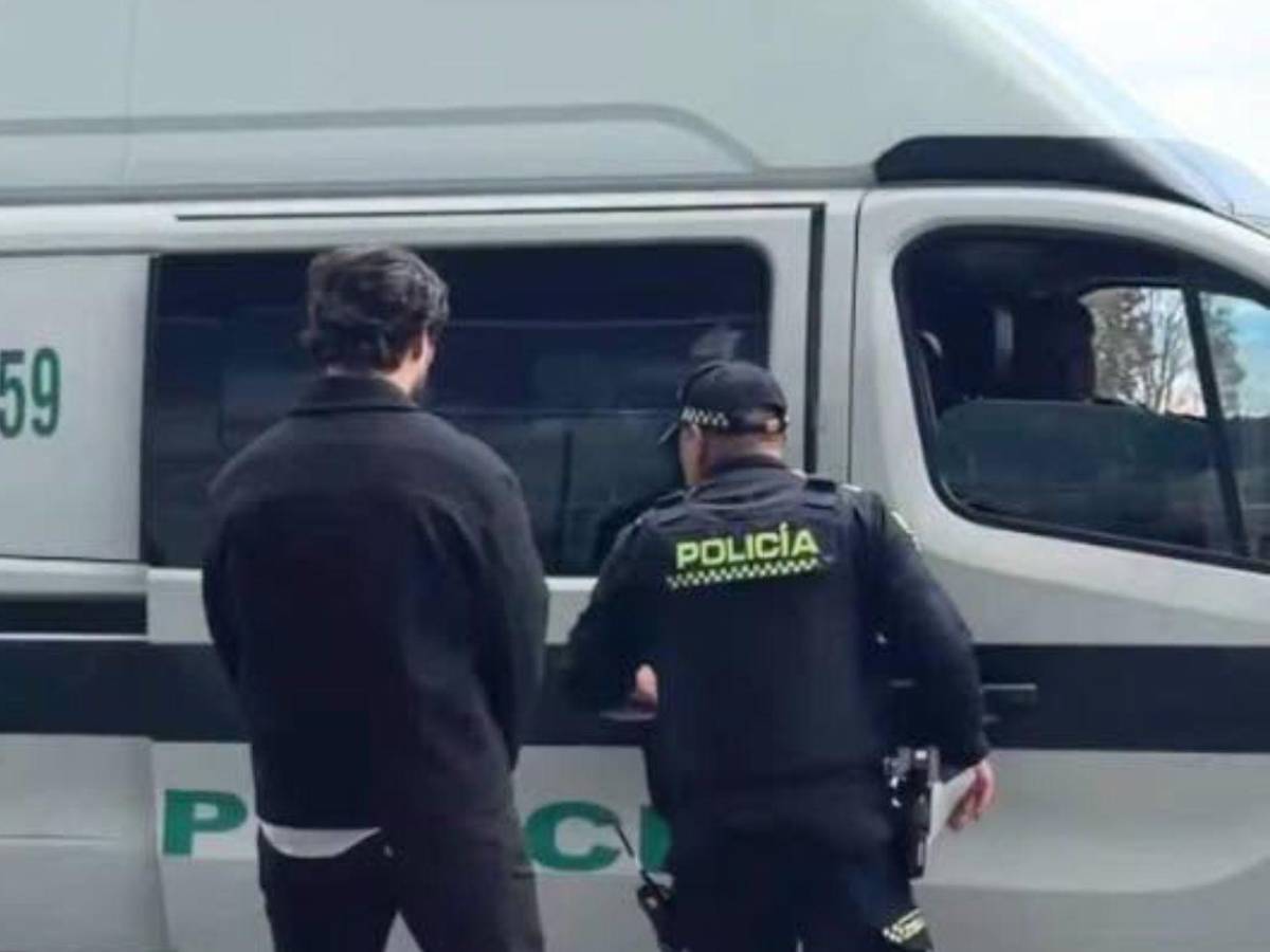 ¿Quién es Samuel Adrián, arrestado por denunciar fábrica de niños trans en Colombia?
