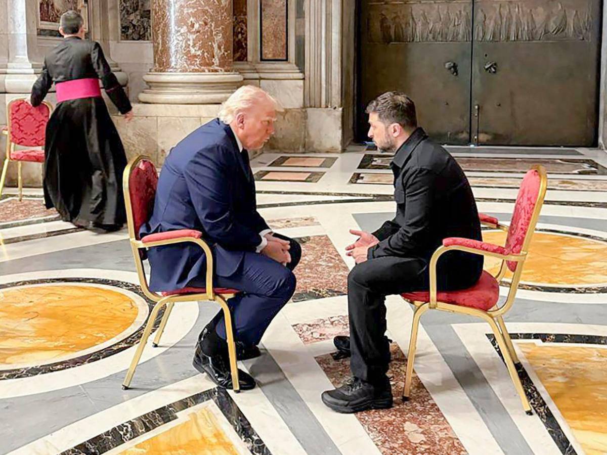 Inesperada, así fue la reunión de Donald Trump y Volodímir Zelenski